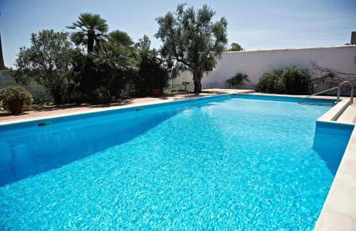 Castromediano House | La Serra - Villa De Bonis