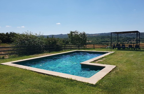 Gironella Cottage | La Serreta Casa Rural con Vistas a Montserrat, a 2 Minutos del Pueblo Gironella