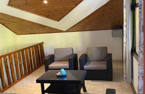 La Digue Bed & Breakfast | La Source Self Catering