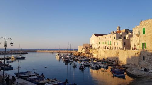 Giovinazzo Apartment | La Stella e u' Marnèr Casa Vacanze Vacation Rental