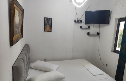 Tirana Apartment | La Strada