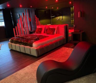 Caissargues Hotel | La Suite 69