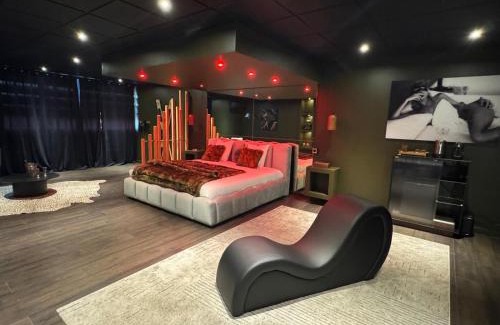 Caissargues Hotel | La Suite 69
