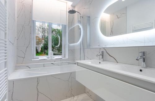 Nancy City Centre Apartment | La Suite des Cordeliers - Résidence d'Exception