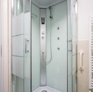 Pietrasanta Apartment | La Suite di Bonnes Vacances
