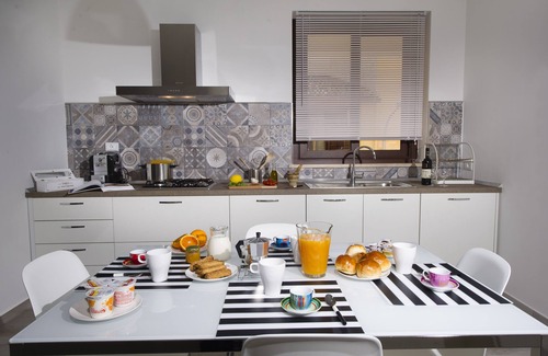 Castellammare del Golfo Apartment | La Suite Di Tyche