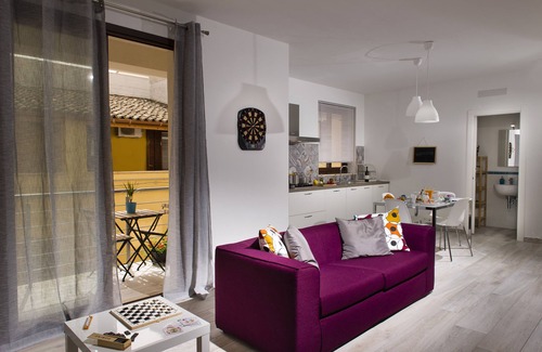 Castellammare del Golfo Apartment | La Suite Di Tyche
