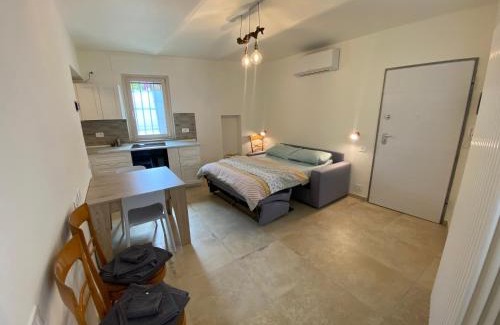 La Morra Apartment | La tana della Volpe e l'Uva