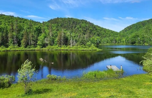 Riviere-a-Pierre Cabin | La Terrasse du Lac Castor