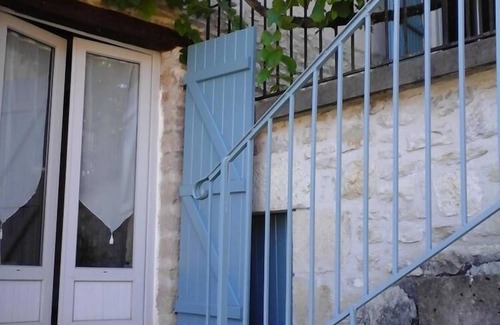 Creysse House | LA TOUR - CREYSSE - Gîte