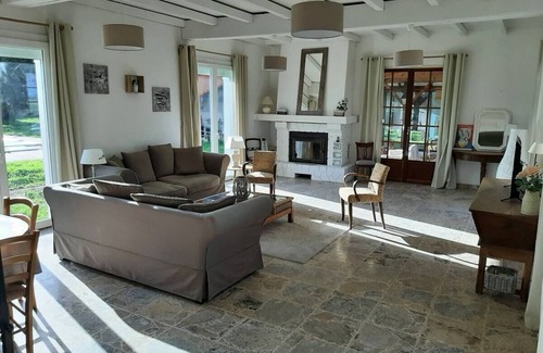 Breuillet House | LA TREMIERE- vacation home with private heated pool, garden- 8personnes