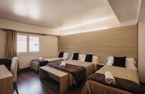 Ripoll House | La Trobada Hotel Sport
