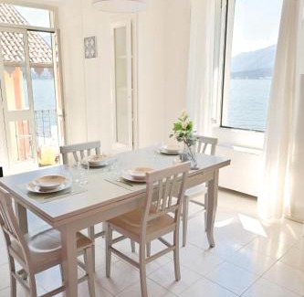 Fiumelatte Apartment | La tua finestra su Varenna-Como-