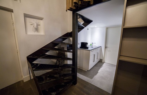Lille Centre Ville Hotel | La Valiz