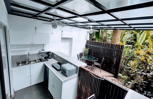 Manuel Antonio Hotel | La Vela Boutique Hotel