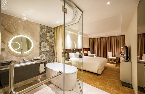 Phuong 8 Hotel | La Vela Saigon Hotel