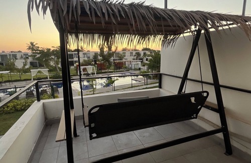 Ixtapa House | La Vida Beach House/free airport pick up