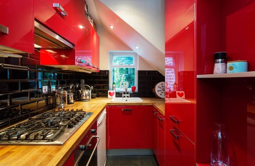 St. Helen's Apartment | La Vie En Rose, by Veeve