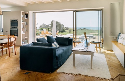 Plobannalec-Lesconil Villa | LA VILLA COTTON - LARGE VILLA WITH SPA BY THE SEA