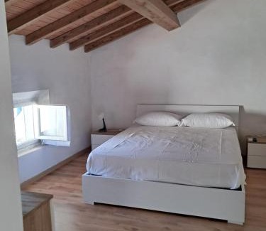 Santa Croce sull'Arno House | la villa dell'orologio