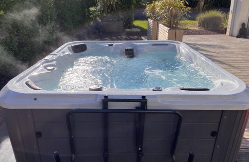 Ploudalmezeau House | La Villa des Dunes, 100 m from the sea, Spa, Sauna