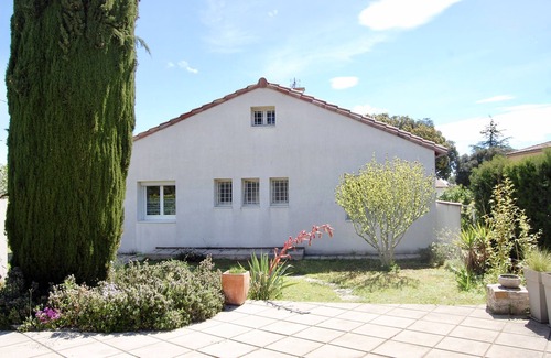 Vezenobres Villa | La Villa des Gardies