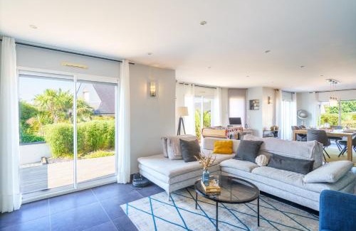 Ergue-Gaberic House | La Villa des Lauriers - Piscine privée et chauffée