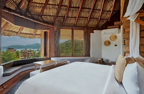 Ixtapa - Zihuatanejo Hotel | La Villa Luz Adults Only