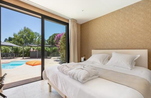 Cap d'Agde House | La Villa Monarque