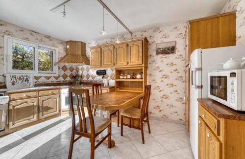 Saint-Jorioz Villa | La Villa Robert - Villa 4 chambres