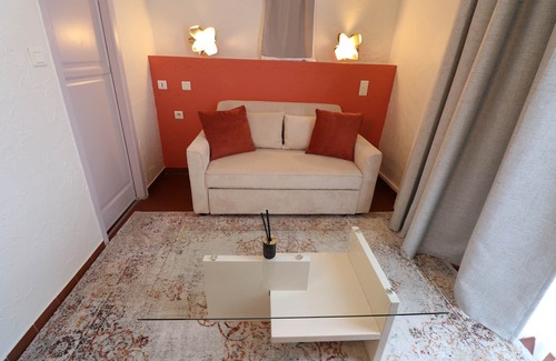 Vence Hotel | LA Villa Roseraie , Hotel Familial Ouvert Toute L Annee Animaux Acceptes