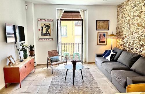 Ciudad Universitaria Apartment | Labarbara Palamós Apartament