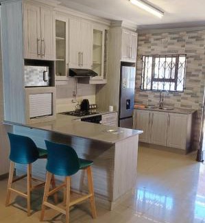 Jozini House | Labas Travellers Guesthouse