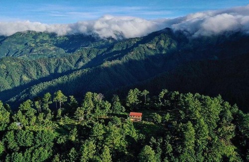 San Jose del Pacifico Cabin | Laberinto del Pacifico Cloud Cabin with Forest and Mountain View