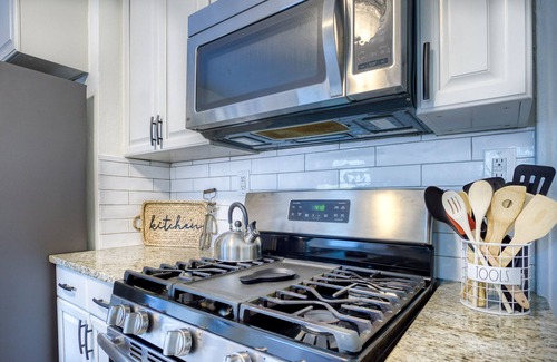 Riverside House | Labor Day Getaway! Pristine~Historic Avondale Gem~6BR