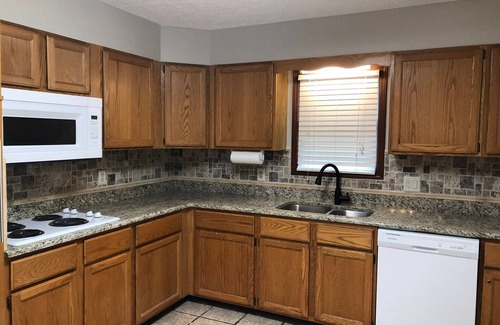 Sherrills Ford House | LABOR DAY SPECIAL ; just REDUCED to 275 per night