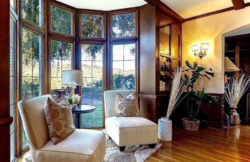North Arroyo House | Labor Day Special - Stunning Mansion 5 min Walk to Rose Bowl Pasadena