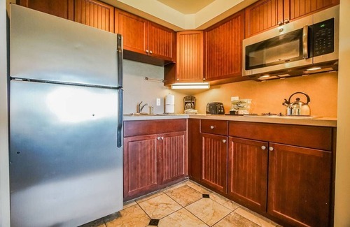 Ocean Drive House | Labor Day Weekend - Newport Condo with Breathtaking Views of Narragansett Bay