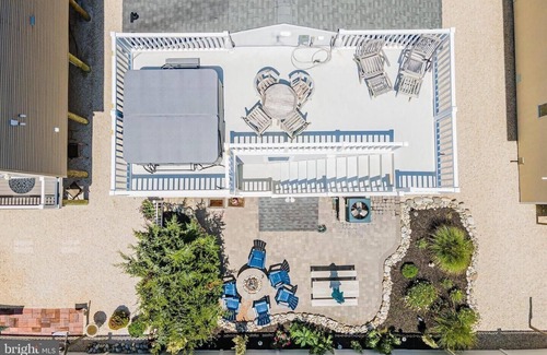 South Beach Haven House | Labor Day weekend still open:Rate discounted Call Alan @ 732-735-4324 nNew Pool
