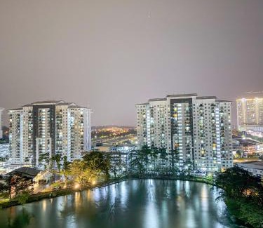 Taman Mount Austin Apartment | Labubu Homestay