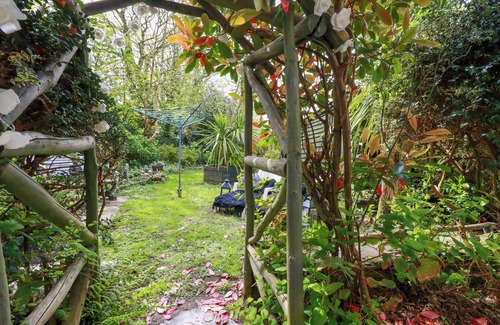 Tintagel Cottage | Laburnham Bungalow
