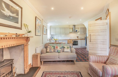 Cresswell Quay Cottage | LABURNHAM COTTAGE, pet friendly, with open fire in Cresswell Quay
