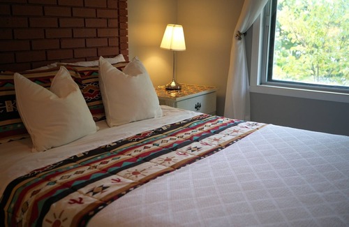 Lac-Brome House | Lac Brome 3 Bedrooms With Balcony Suite B