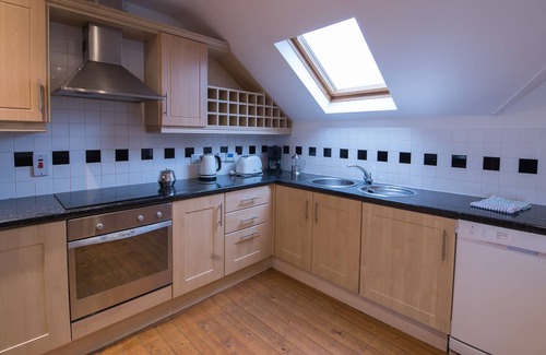 Bushmills Cottage | Lacada: 2BD Cottage