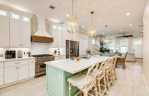 Galveston House | Lady Galvez