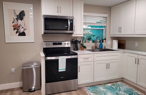 South Bradenton Apartment | Lady Palm: 2/1 w garden vibes three miles to IMG