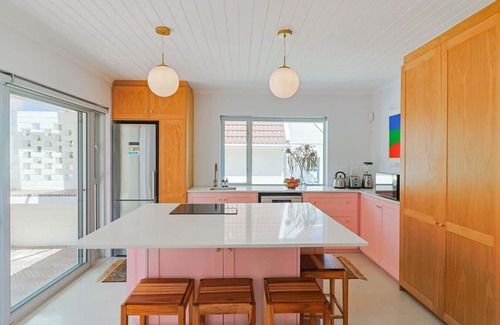 Voelklip Cottage | Ladybird Designer Cottage near Grotto Beach