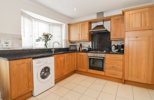 Bridgwater Cottage | Ladybird