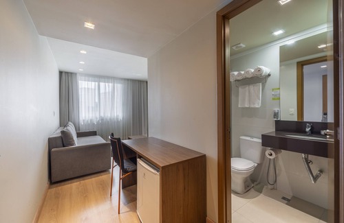 Quinta da Serra Hotel | Laghetto Vivace
