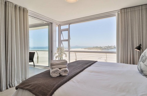 Lagoon Beach Apartment | Lagoon Beach 235A by CTHA